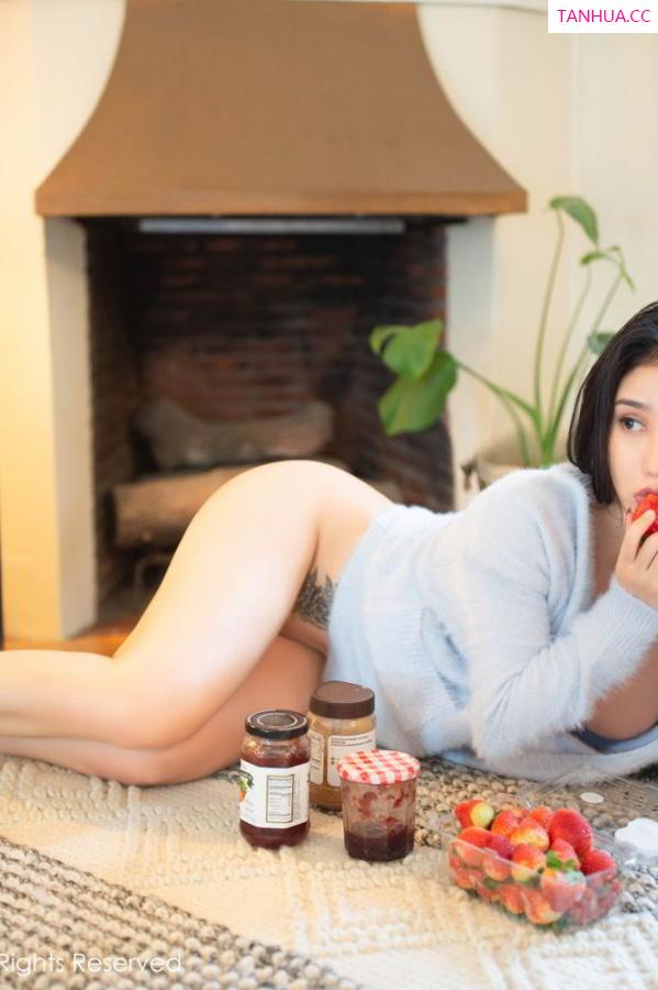 汤曼玲 玛鲁娜 [XIUREN]高清写真图 2019.11.13 Manuela玛鲁娜第22张图片